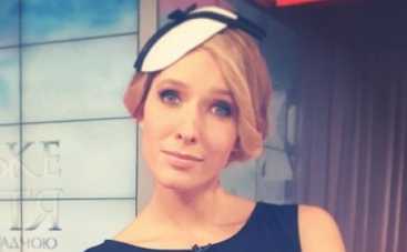 Катя Осадчая сверкнула стильной елочкой (ФОТО)