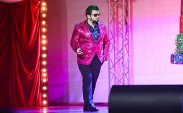 Мамахохотала шоу: Эмзар Квициния спел песню про Януковича (ВИДЕО)