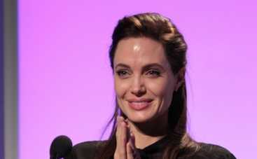 Анджелина Джоли боится отравить семью