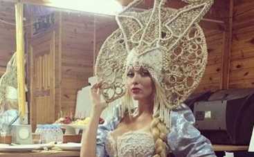 Оля Полякова предлагает смотреть ей в рот, а не на голову