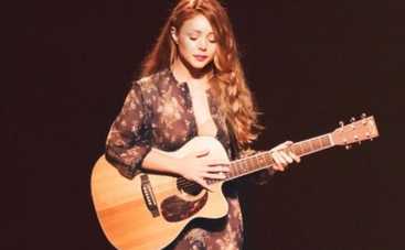 Тина Кароль старается помогать первой семье покойного мужа