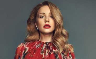 Тина Кароль готовит на подарки мешки с гречкой (ФОТО)