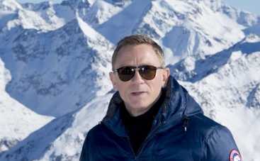 Дэниел Крейг проводит каникулы в Альпах (ФОТО)
