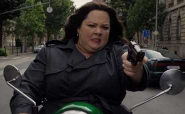 Шпионка: Джуд Лоу и Мелисса Маккартни в первом трейлере суперкомедии (ВИДЕО)