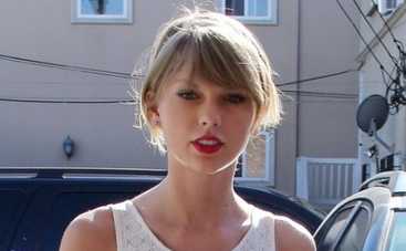 Тейлор Свифт пожелала хакерам удачного фотошопа