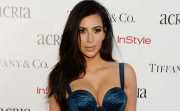 Ким Кардашьян сделала селфи в общественном туалете (ФОТО)