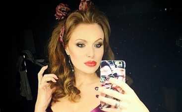 Слава из НеАнгелов показала истонченную фигуру в нижнем белье (ФОТО)