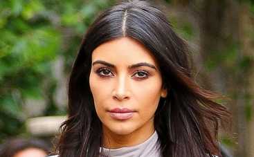 Ким Кардашьян шокировала голой попой (ФОТО)