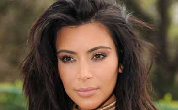 Ким Кардашьян показала откровенное фото до пластики