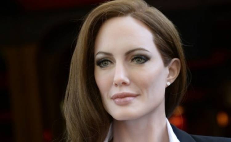 Анджелина Джоли накажет насильников