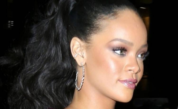 Рианна увлеклась садо-мазо (ФОТО)