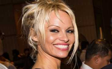 Памела Андерсон хочет всех посадить на крупу и тофу