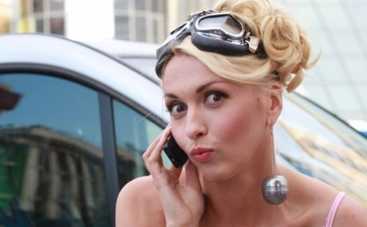 Оля Полякова сняла свою Любовь-морковь на видео