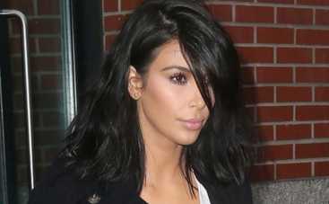 Ким Кардашьян использует дочь как аксессуар