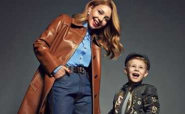 Тина Кароль приобщает сына к церкви