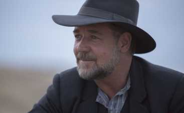 Искатель воды: Расселk Кроу в картине снял домашних любимцев