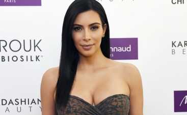 Ким Кардашьян в Париже представила свою косметику (ФОТО)