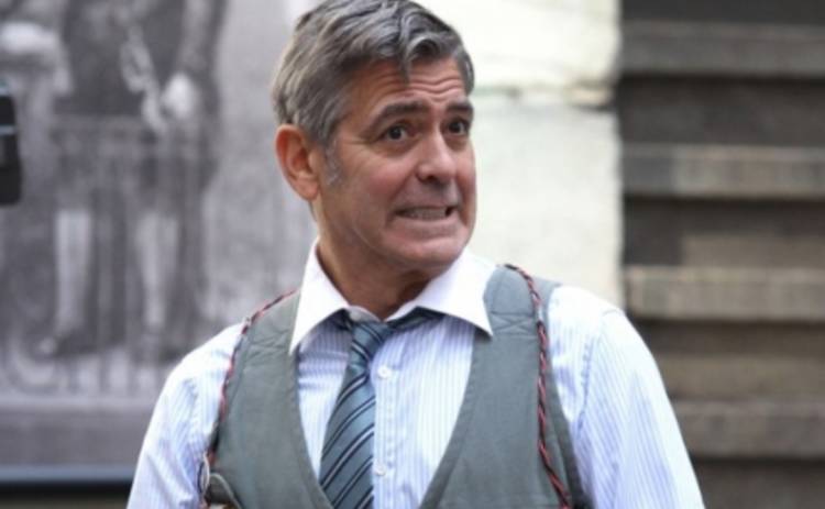 Джордж Клуни фанатеет от супергероев и притворяется ими