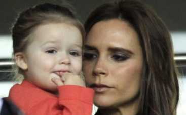 Виктория Бекхэм выращивает модельку