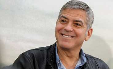 Джордж Клуни был красавчиком до того, как прославился (ФОТО)