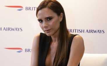 Виктория Бекхэм заснула в сингапурском аэропорту (ФОТО)