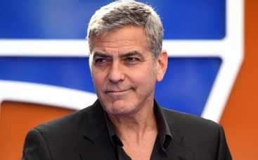 Джордж Клуни променял детей на работу