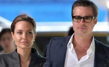 Анджелина Джоли благодаря Брэду Питту научится садиться на воду