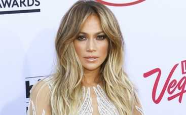Дженнифер Лопес избавилась от длинных локонов (ФОТО)