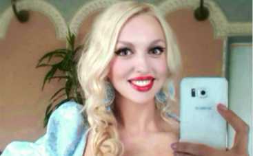 Оля Полякова отшлепала 50-тысячную публику (ВИДЕО)