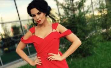 Настя Каменских позирует в бикини (ФОТО)