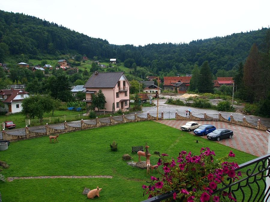 Отель Станиславский и его территория, Яремче Отель Станиславский