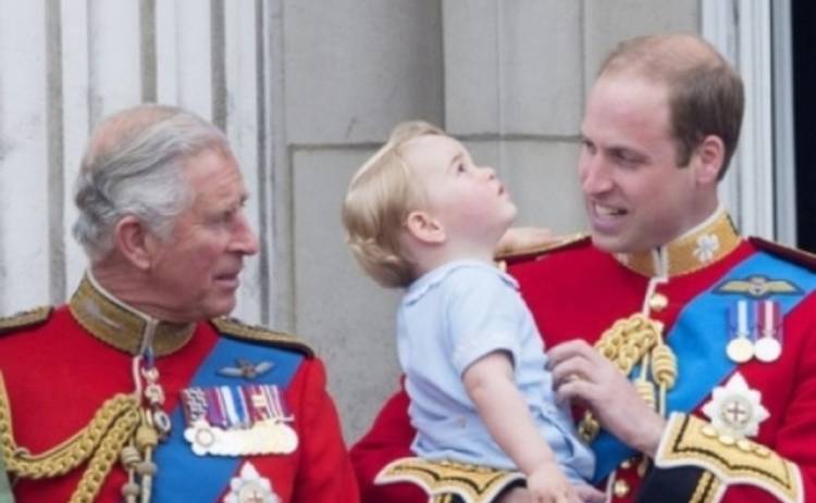 Принц Чарльз обучал внука мужским обязанностям