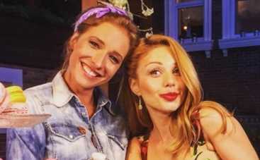 Тина Кароль провела Кате Осадчей экскурсию по своему загородному дому (ФОТО)