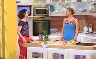 Летние рецепты: диетическая окрошка (ВИДЕО)