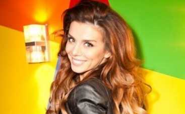 Анна Седокова потеряла бриллиантовое кольцо на фестивале