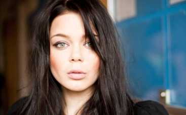 Алина Гросу поигралась со смертью за рулем автомобиля (ВИДЕО)