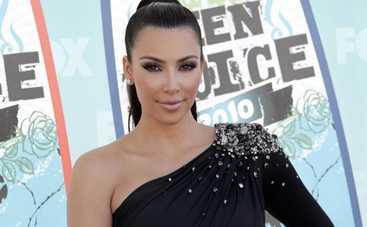 Ким Кардашьян беременность не мешает делать селфи (ФОТО)