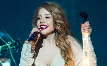 Тина Кароль поздравила свой фан-клуб с 10-летием забавным видео