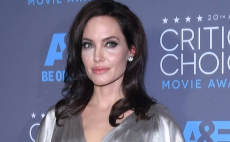 Анджелина Джоли может потерять дочь