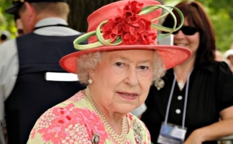 Елизавета II: исламисты хотят убить королеву