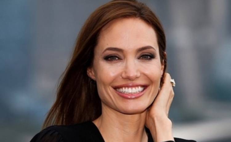 Анджелина Джоли стремительно теряет вес