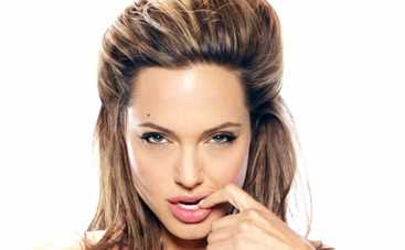 Анджелина Джоли: пусть меня попробуют!