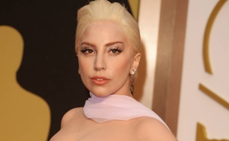 Леди Гага украсила обложку глянца