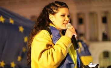 Певица Руслана привезла кусочек Украины в Польшу