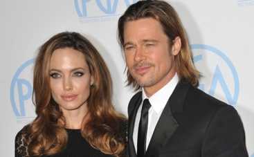 Брэд Питт просит Анджелину Джоли лечь в клинику