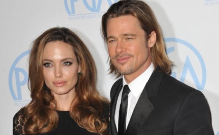 Брэд Питт просит Анджелину Джоли лечь в клинику