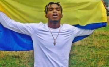 Певец из Нигерии снял клип в поддержку Украины (ВИДЕО)