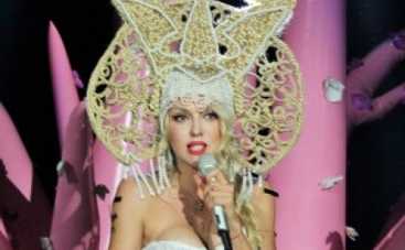 Оля Полякова перевозбудила Черновцы своим концертом