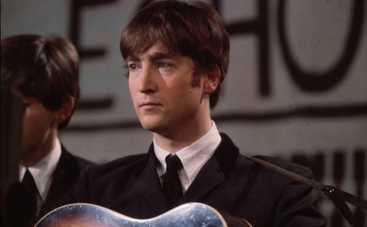 Джон Леннон потерял гитару за 2,4 млн. долларов