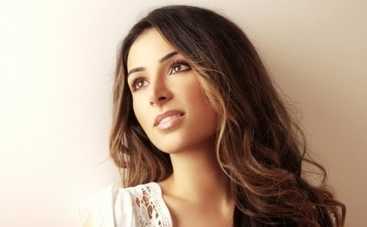 Злата Огневич в дорогущей вышиванке спела для украинской диаспоры (ФОТО)